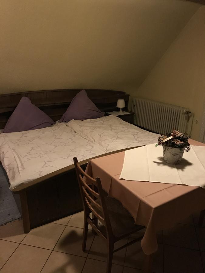 Gasthaus Hirschberg Ξενοδοχείο Λούντβιχσμπουργκ Εξωτερικό φωτογραφία